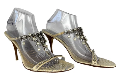 Sandálias sapatos saltos Beverly Feldman autêntica 10 EUA 40 UE princesa pérola creme prata - Imagem 1 de 4