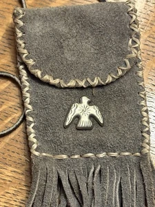 Vintage Indianer. Medizintasche Handarbeit Leder Fransen Karneval Tasche mit Vogel 2,5x4" - Bild 1 von 13