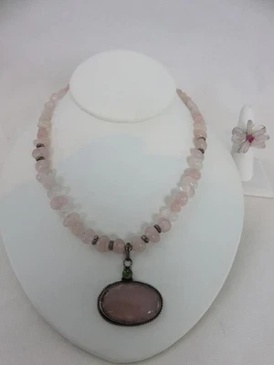 Collar colgante de plata de ley con cuentas de cuarzo rosa de 18" + anillo de cuarzo rosa Foto 1 de 4