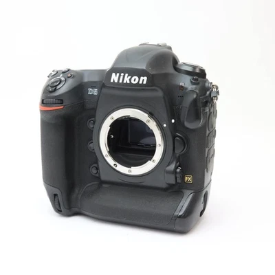 Nikon D5 XQD Slots 20.8MP DSLR Camera Body Shutter Count 643647 - image 1 of 4