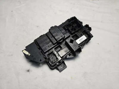 2011 - 2012 Ford F-250 F-350 Body Control Module BCM Fuse Box Assembly - Image 1 of 4