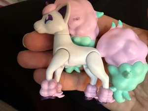 Pokémon Battle Figur Galarian Ponyta - Bild 1 von 4