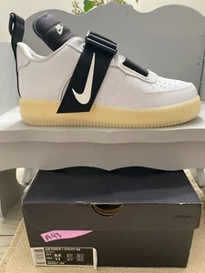NEW Size 9.5 - Nike Air Force 1 Low Utility QS White 2018 - Picture 1 of 3