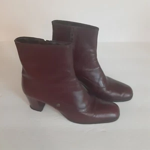 Bota Aigner Vintage Talla 7.5 Cuero Italiano Tacón Trozo Tobillo Elegante - Imagen 1 de 7