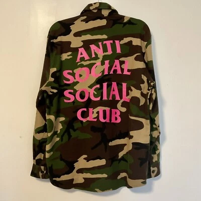 Camisa de franela camuflada con logotipo rosa club social anti social talla S Foto 1 de 4