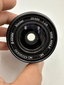 Vivitar 49mm 28mm 1:2.8 MC Close Focus Weitwinkelobjektiv - Nr. 42090690 - Bild 1 von 11