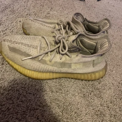 adidas Yeezy Boost 350 V2 Flax Yellow And Green Size 8.5 Foto 1 de 4