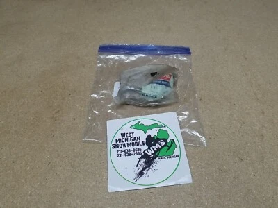 Cuerpo de pinza de moto de nieve Yamaha 1 OEM 826-25731-00 Ew643 Ew433 Sw433 1972  Foto 1 de 4