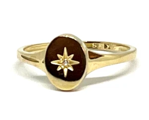10KT SOLID GOLD FLAT SIGNET STYLE W/CZ RING! .....SIZE 7 - FREE SHIPPING! - Picture 1 of 5