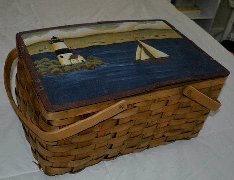 VTG NAUTICAL TOLE PAINTED PICNIC BASKET Double Lid WOOD TOP SAILBOAT LIGHTHOUSE Cover