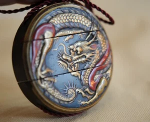 Unusual Circular inro Dragon fighting Japanese Gold Silver red lacquer Edo 18th - Picture 1 of 12