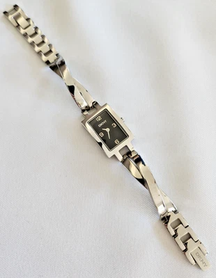 Reloj DKNY Acero Inoxidable NY3383 Cara Rectangular 3ATM Foto 1 de 4