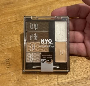 NYC Individual Eyes Brown Eyes Best Of Broadway 946 Shadows Limited Edition - Picture 1 of 4