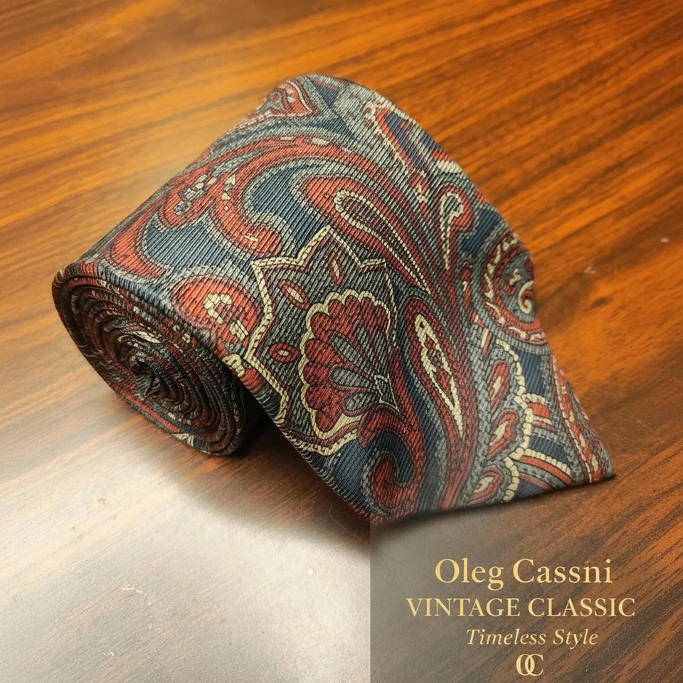 Vintage Classic Oleg Cassini Silk Paisley Necktie - Image 1 of 4