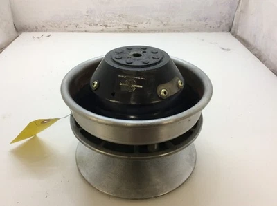 Motor de embrague de accionamiento primario Ski-Doo usado OEM Everest 500 581080900 1982 Foto 1 de 4