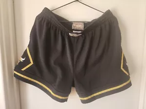 Mitchell & Ness 1996 Chicago Bulls Black & Gold Swingman Collection NBA Shorts - Picture 1 of 15