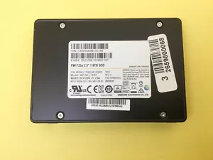 MZ-WLL1T60 Samsung PM1725a 1.6TB PCIe 3.0 NVMe 2.5'' U.2 SSD MZWLL1T6HEHP-00003 - Picture 1 of 2