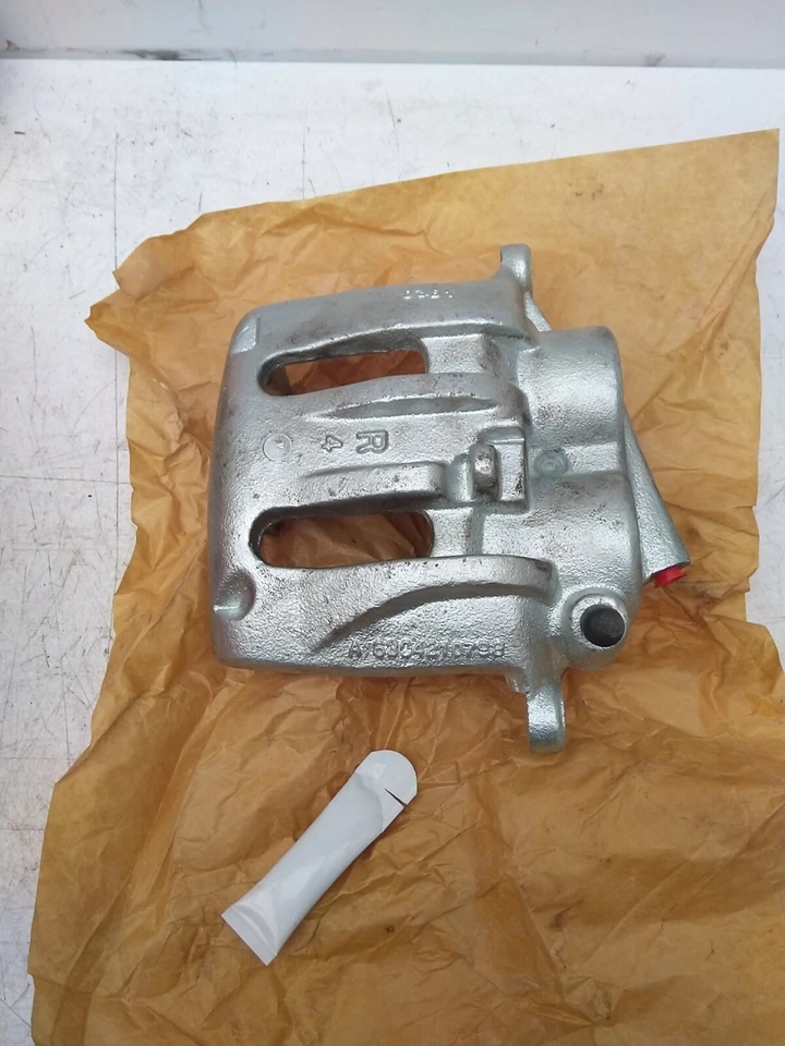 Pinza de freno delantera derecha se adapta a Mercedes-Benz Viano 3.0 (2003 - 2013)  Foto 1 de 4
