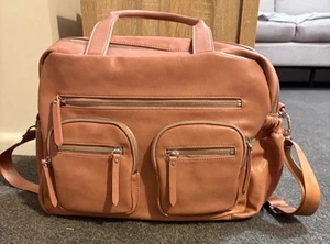 Oioi Pink Vegan Leather Carry All Nappy Bag - Picture 1 of 9