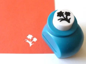 Motivlocher Blumen Motivstanzer ca.15 mm Basteln Kartengestaltung - Bild 1 von 1