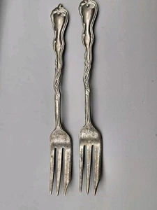2 tenedores para pasteles de pastelería 3 dientes Nils Johan Suecia plato de plata pergaminos de lujo difícil de encontrar - Imagen 1 de 5