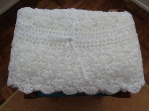 NEW WHITE 38" ROUND BABY SHAWL HAND CROCHET CHRISTENING BAPTISM BLANKET PHOTOS