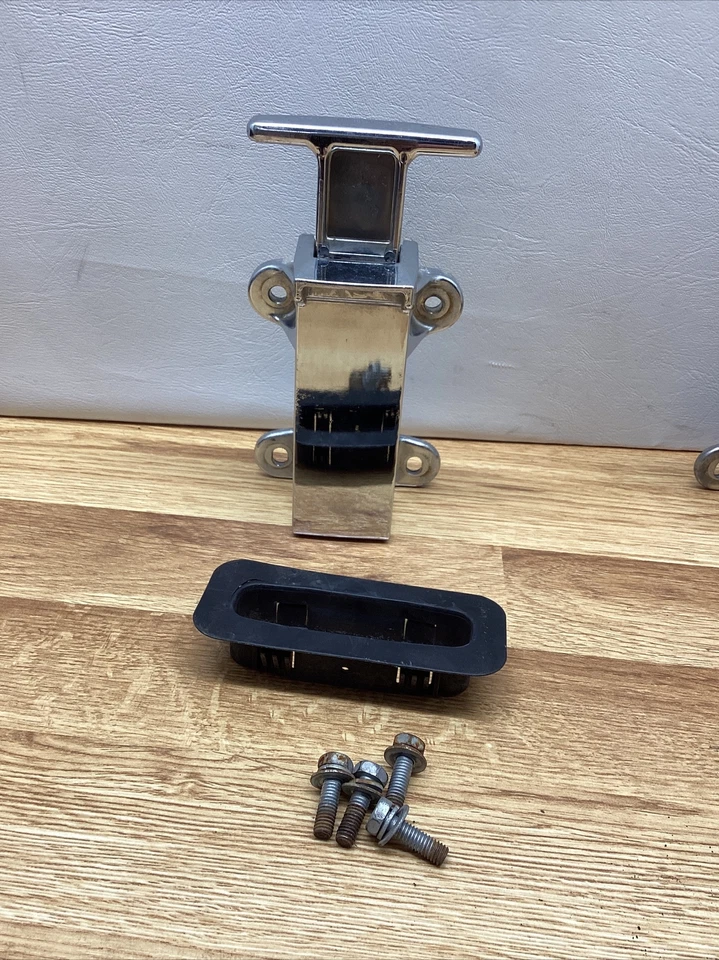 Nissan D21 D21U 1986-1997 carrocería rígida plataforma gancho emergente carga OEM Foto 1 de 3