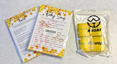 Juegos de Baby Shower Bumble Bee Canciones para bebés, feudo y adivina el tamaño del vientre Foto 1 de 3