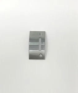 SINGER 18U122 FLUTED THROAT PLATE #547895 - Picture 1 of 1