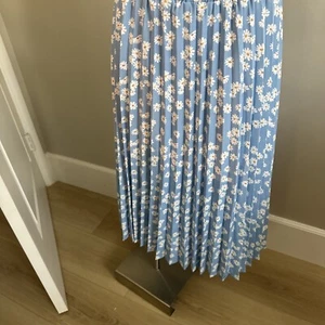 Falda Chartlou Mujer L Plisada Azul Bebé Divertida Flor - Imagen 1 de 3