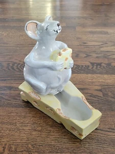 Louisville Pottery Cat or Small Dog Automatic Water Dish Mouse Rat with Cheese - Picture 1 of 11