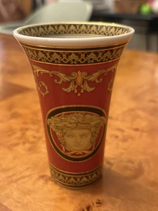 Versace Vasenserie Medusa Vase In Red - Picture 1 of 3