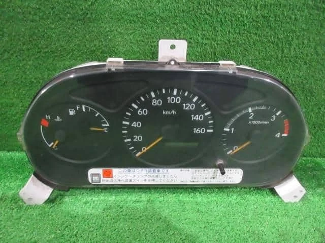 HINO Dutro 2005 VF-XKU304E Speedometer [Used] [PA53789878] - image 1 of 4