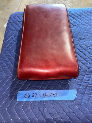 Dodge Charger 1966 1967 consola reposabrazos superior rojo mopar Foto 1 de 4