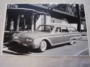 1960  FORD COUNTRY SQUIRE STATION WAGON  11 X 17  PHOTO  PICTURE              2 - Picture 1 of 1
