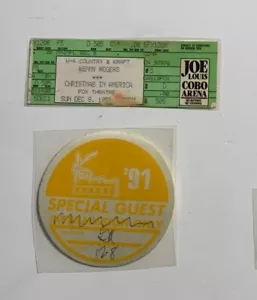 Kenny Rogers Backstage Pass And Concert Ticket Xmas In America 12/8/1991 - Picture 1 of 2