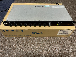 Rane AM2 8-Kanal Phantom XLR 1U Rack Gain-Sharing Automatischer Mikrofonmixer, verpackt