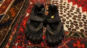 Women’s Vibram FiveFingers V-Aqua 18W7301 black water shoes 7-7.5 - Picture 1 of 8