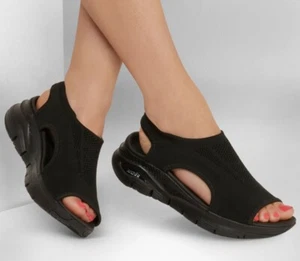 NEW SKECHERS SZ 8 Arch Fit City Catch Black Lightweight Comfort Sandals OPEN TOE - Picture 1 of 9