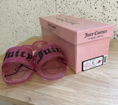 NWT Juicy Couture Hot Pink Fuchsia Black Gemstone Jeweled Slides Sandals Size 6 - Imagem 1 de 3