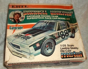 VINTAGE 1975 ERTL DARRELL WALTRIP NASCAR RACING DIECAST CAR MODEL KIT COLLECTIBL - Picture 1 of 11