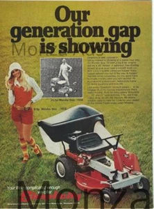 1973 & 1958 Simplicity Wonder Boy Rasenmäher Werbung / Mädchen in Hot Pants - Bild 1 von 1