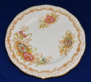Vtg ROYAL ALBERT China Hampton Bouquets GEM Pattern 6 1/4"d Bread & Butter Plate - Picture 1 of 4