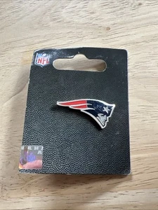 Spilla da bavero LOGO con licenza calcio New England Patriots NFL - Foto 1 di 6