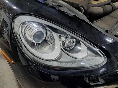 Conjunto de faros laterales para pasajeros Rh Cayenne Sku #426471 2011 Foto 1 de 4