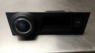 Subaru BRZ 2017-2020 OEM botón de encendido pulsador para arrancar con puerto USB Foto 1 de 4