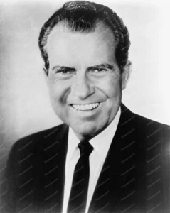 Retrato del presidente Richard Nixon 8x10 reimpresión de foto antigua - Imagen 1 de 1
