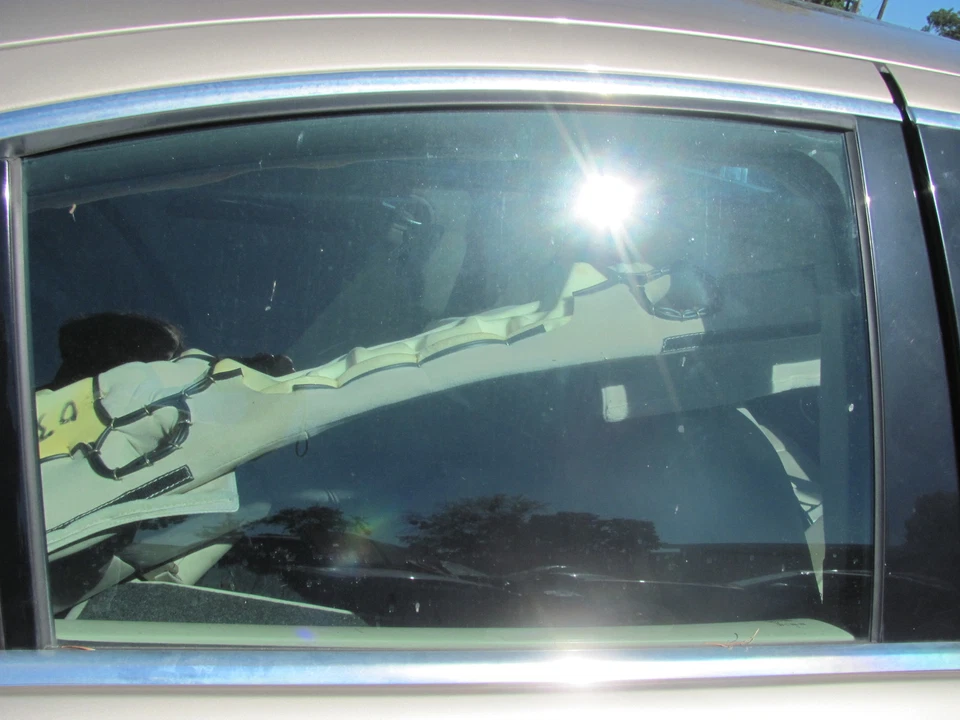 1999 2000 2002 年 2002 年 JAGUAR S 型右后门玻璃 — 第 1/1 张图片