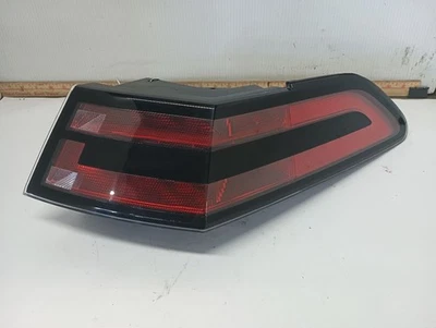 Cuarto de luz trasera derecha pasajero Chevy Volt 2011-2015 montado en panel 12199198 Foto 1 de 4