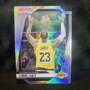 2024-25 Panini Prizm LeBron James Chalk Toss Silver Prizm #130 Lakers - Imagen 1 de 2